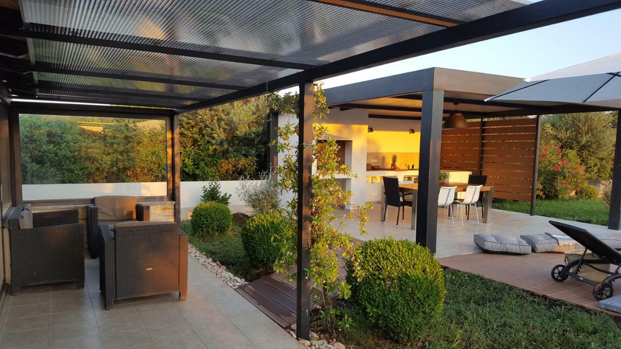 Sessa Villa *